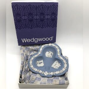 Wedgwood jasper blue ash tray trinket dish made in England
